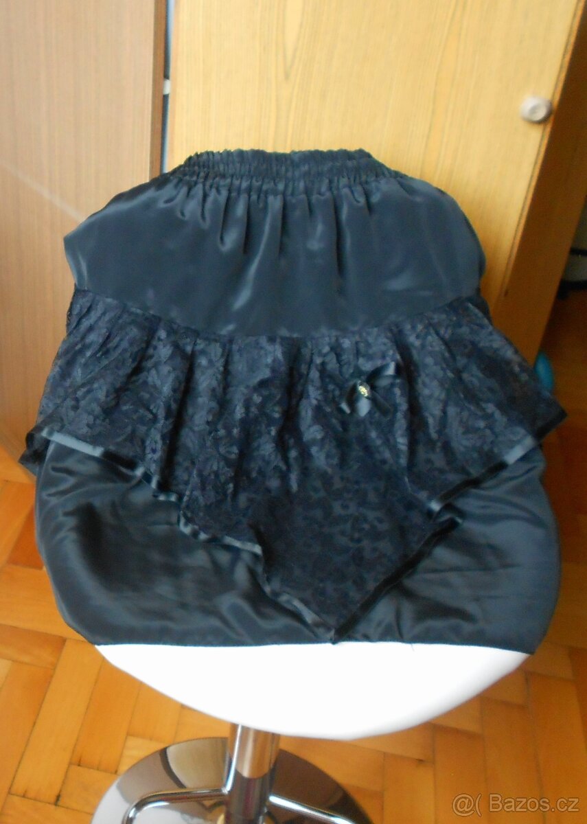 Sukně letní černá s krajkou a ozdob. prvkem. - 5