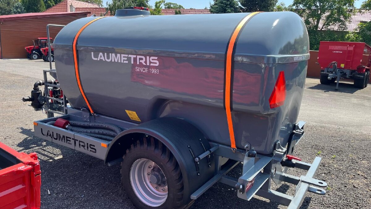 cisterna na DAM, postřík atd - 5