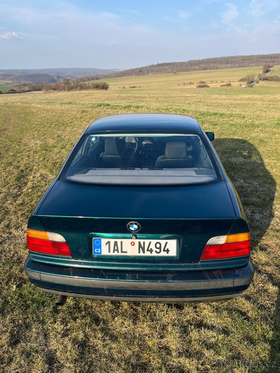 BMW e36 1.8is coupe - 5