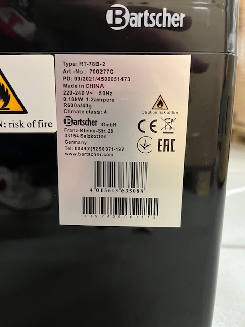 CHLAZENÁ VITRÍNA - 5