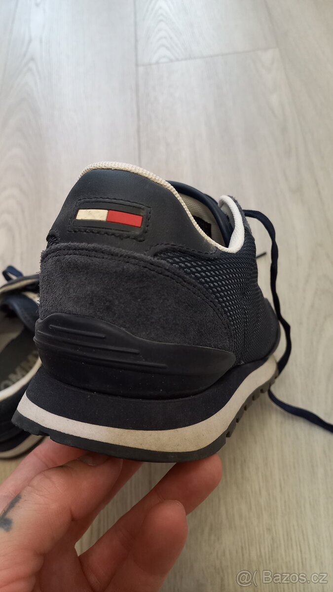 Tommy Hilfiger tenisky velikost 43 - 5