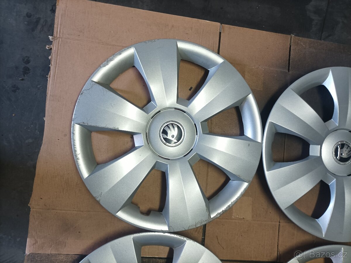 POKLICE ŠKODA 15" - 5
