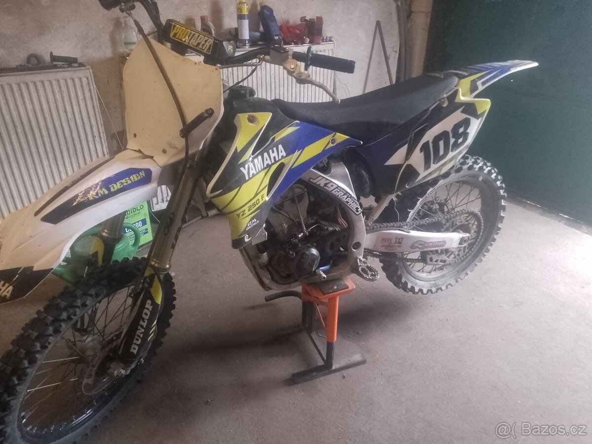 Yamaha yzf 250 2008 po go 1 mth