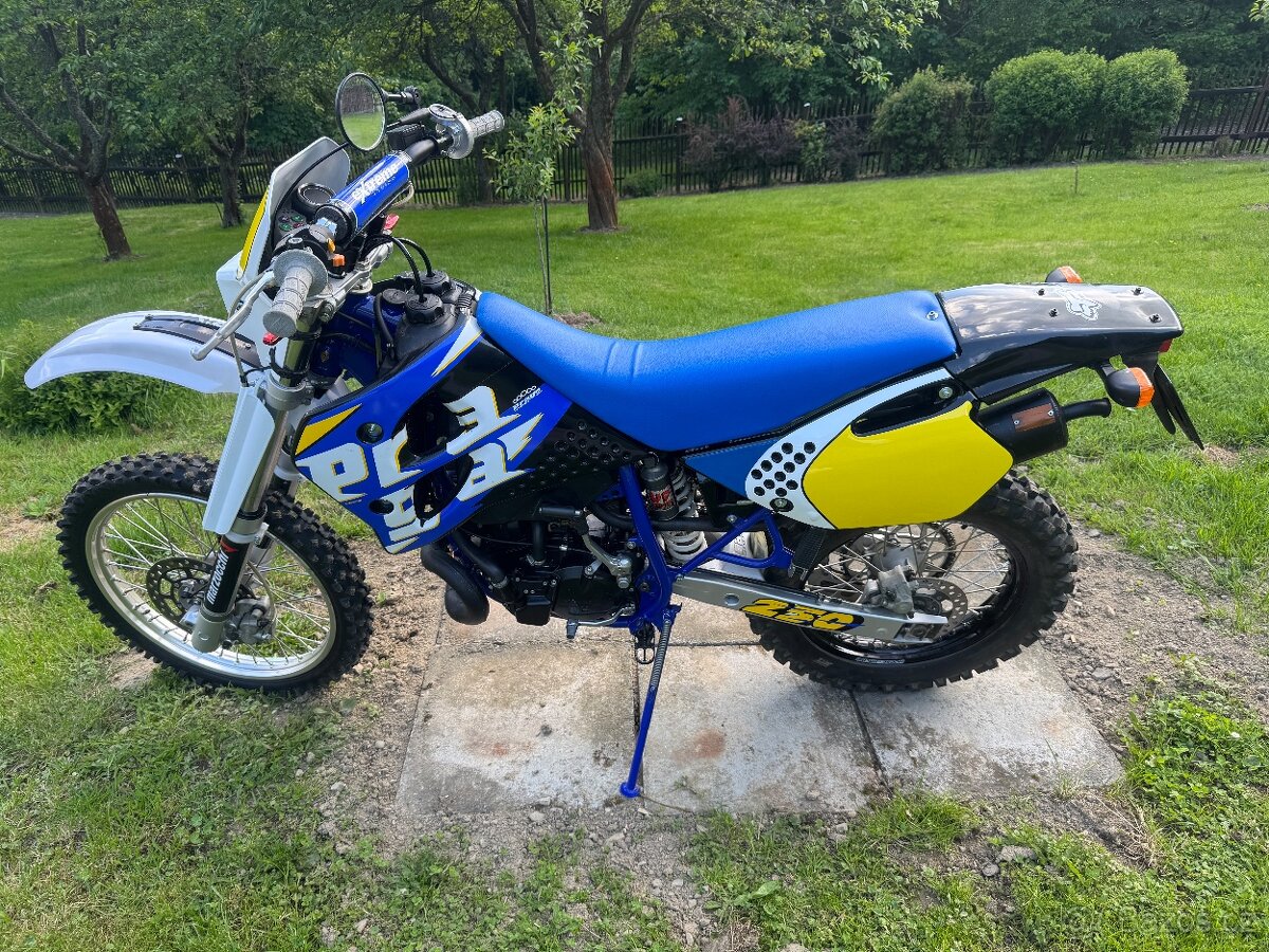 JAWA 593,PRAGA ED 250