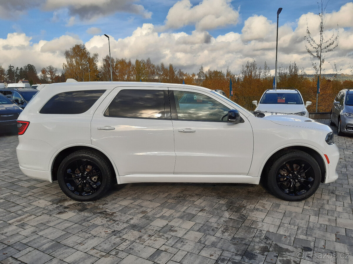 Dudge Durango R/T 5,7 V8 HEMI 4x4, Top výbava a servis