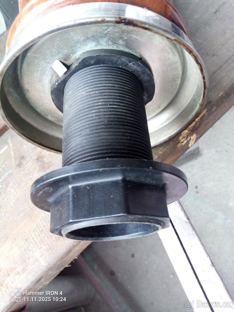 Výčepní stojan. - 5