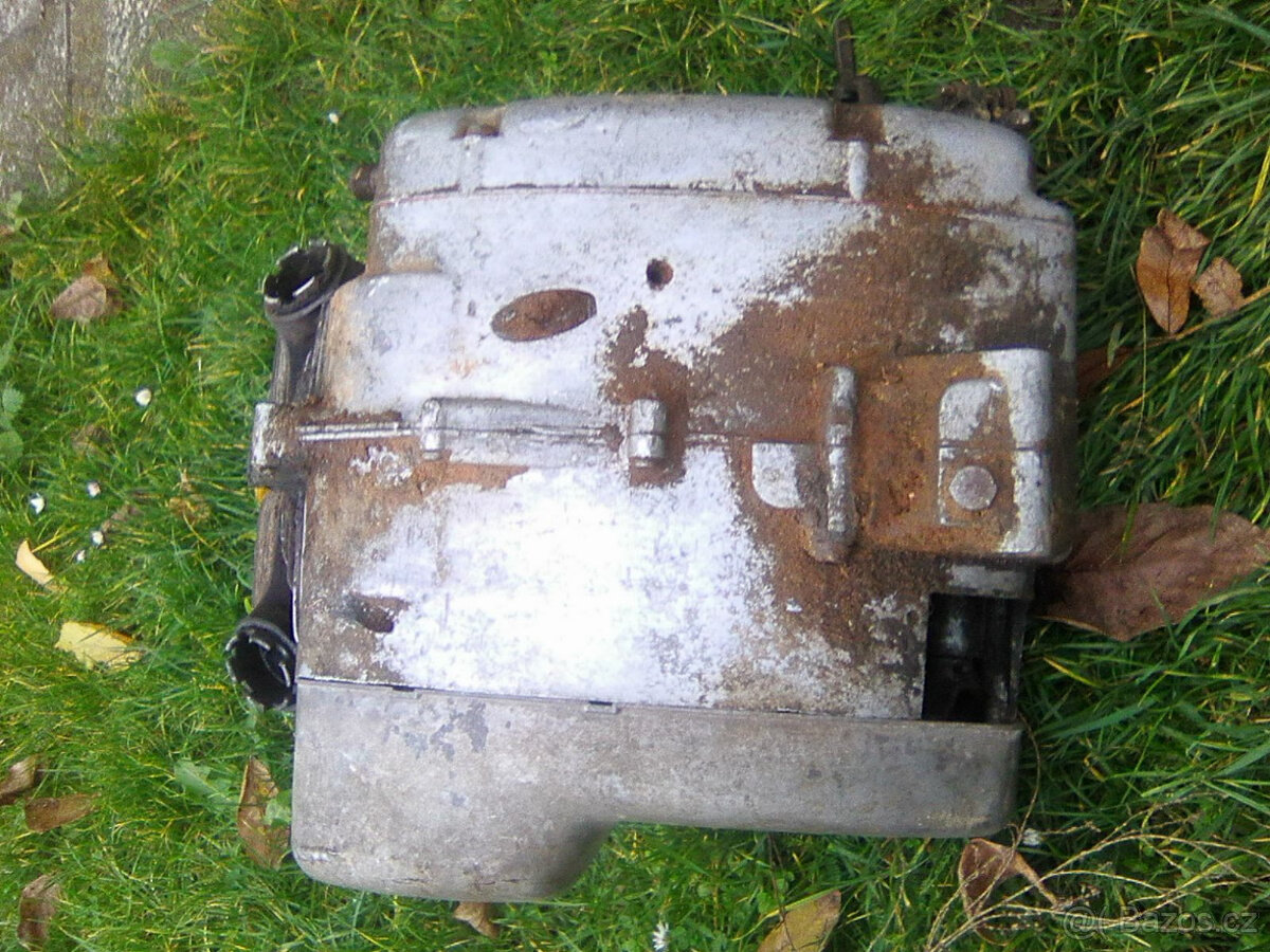 čz 250/350 471/472- motor,duralové kolo,kryt řetězu,nádrž... - 5