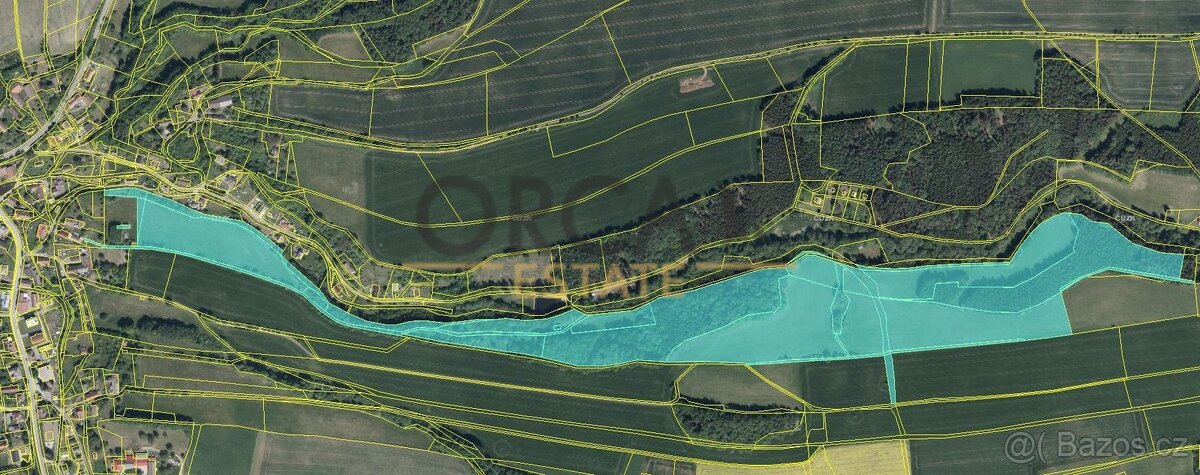 Prodej 1/4 podílu pozemků v k.ú. Ohnišov,část z nich plochy - 5