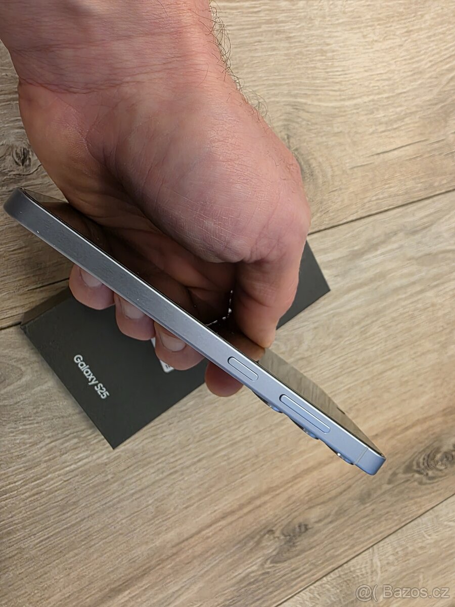 Samsung Galaxy S25 - 5
