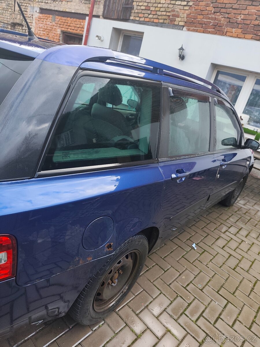 Prodám Fiat Stilo 1.9 2004 - 5