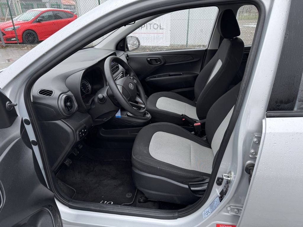 Hyundai i10, 1.0i 49 kW klima, serviska - 5