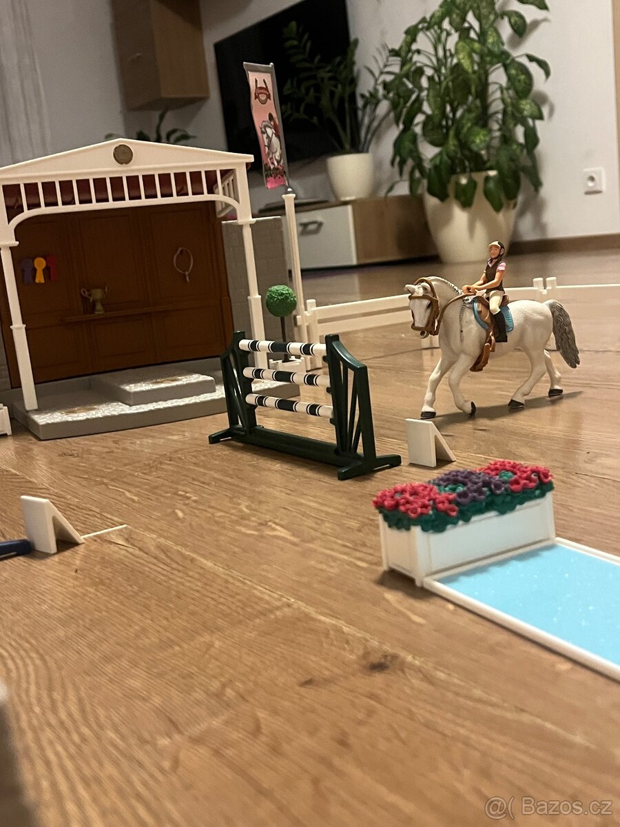 Schleich - velké parkurové závodiště - 5