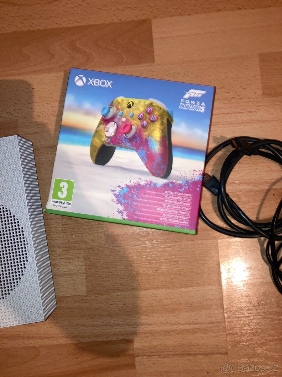 Xbox one S 500Gb + Ovladač Forza Horizon - 5