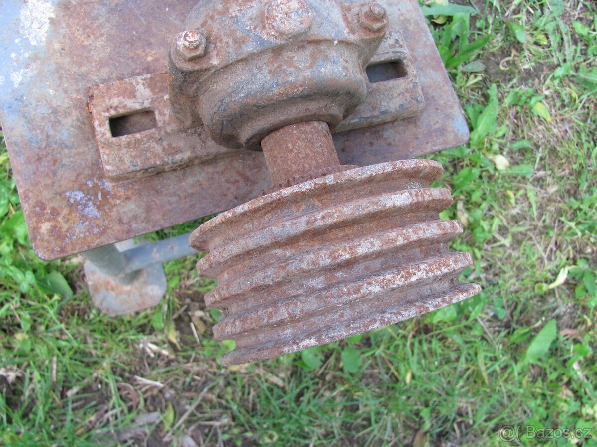 Hřídel s řemenicí - 5