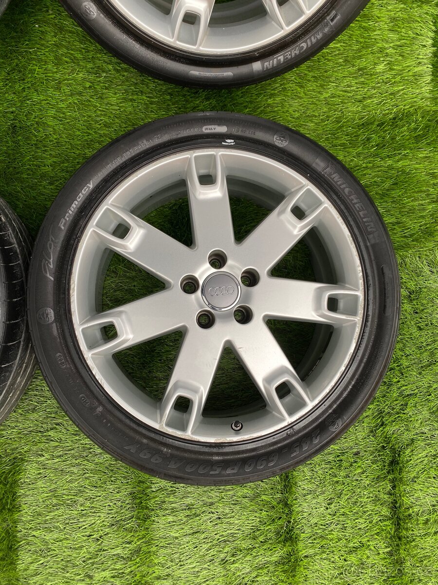 Audi A8 PAX kola - 5