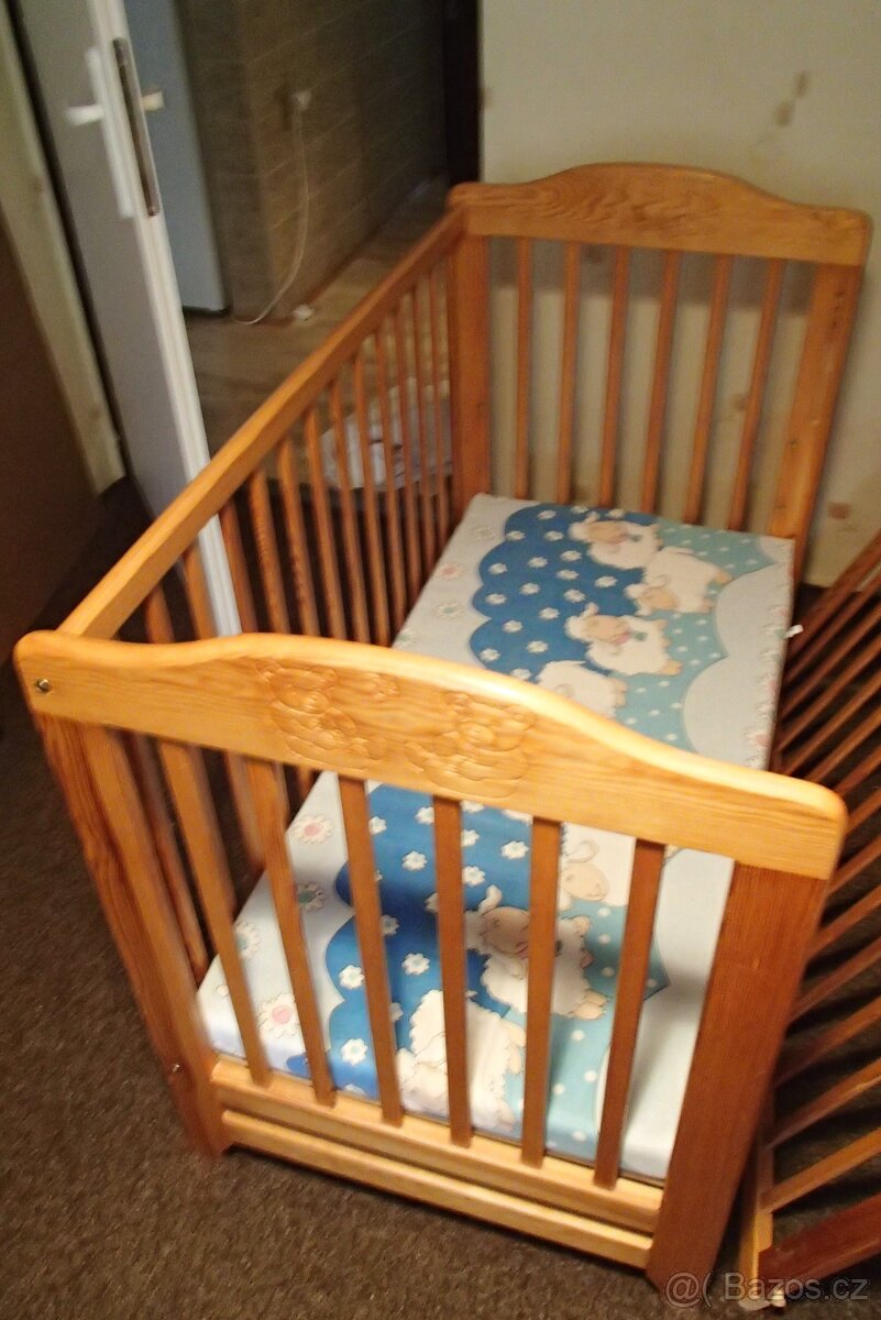 Dětská dřevěná postýlka - 5