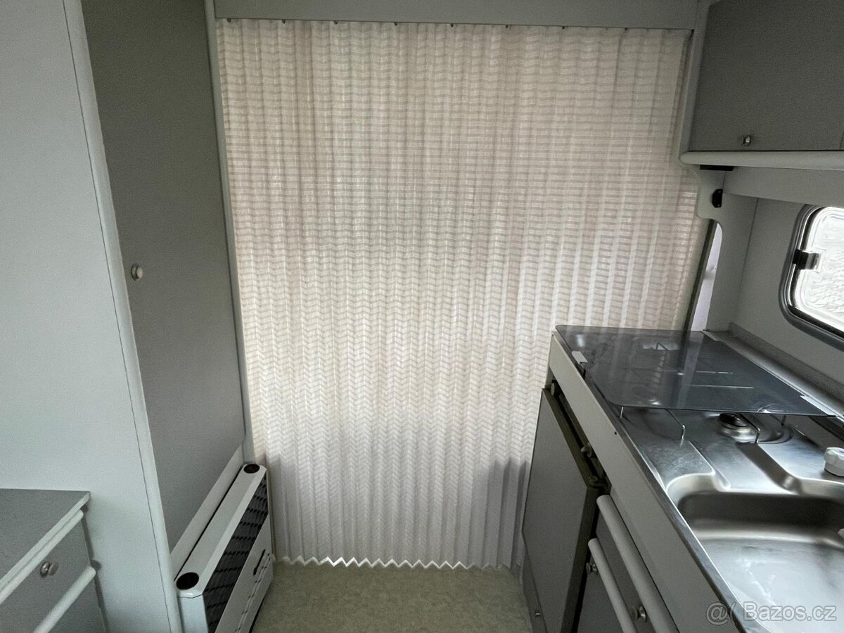 Beyerland Sprinter 430, 4 osoby, wc, 100km/h, přístřešek - 5