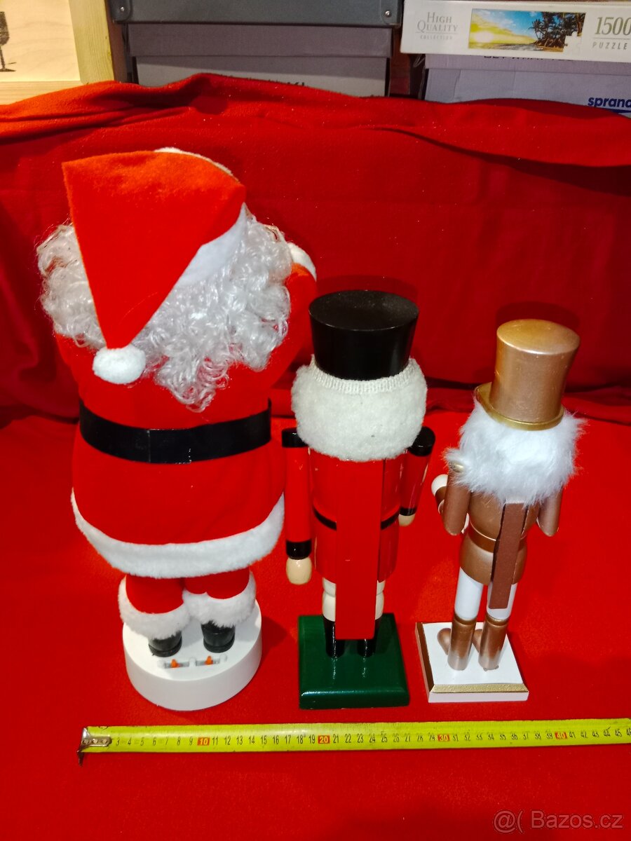 Dřevěné louskáčky 2 ks + Santa hrací - 5