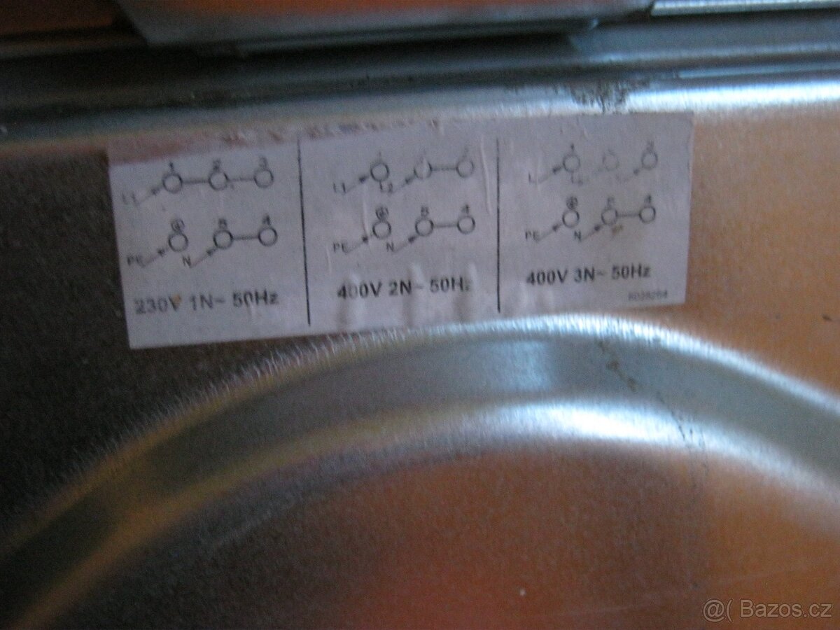 Elektrický funkční plotýnkový sporák AMICA model EE5160 - 5