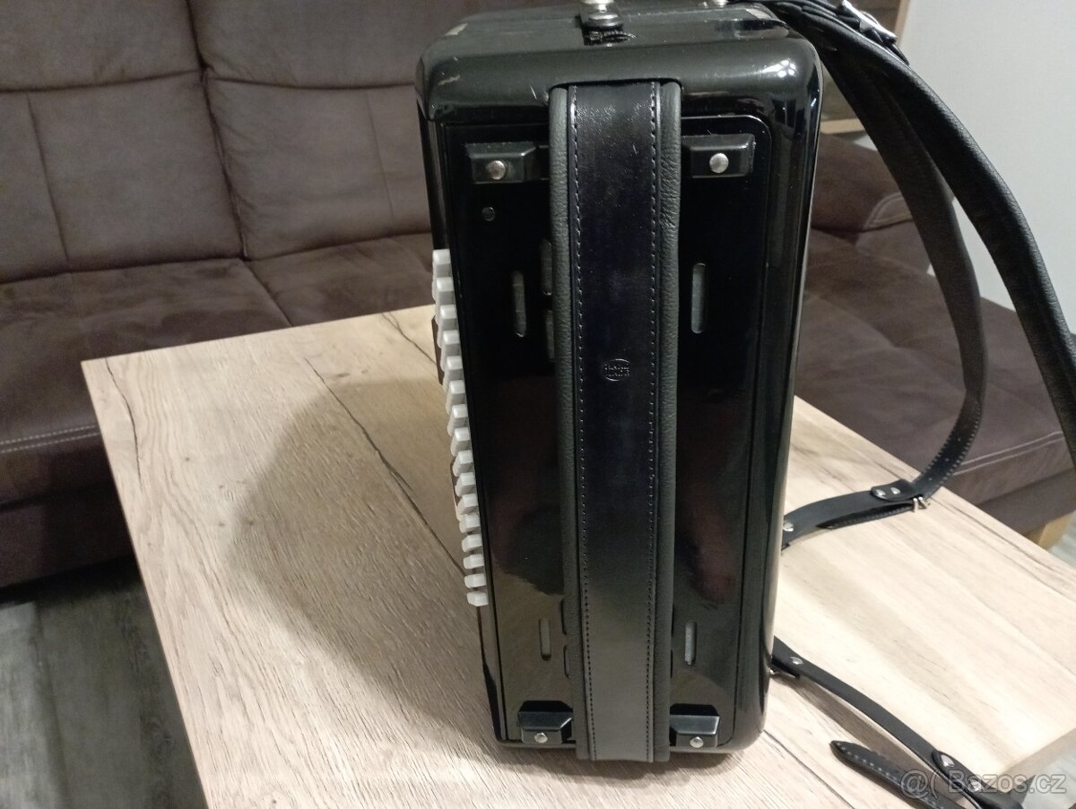 Delicia Carmen lll,96 bas - 5