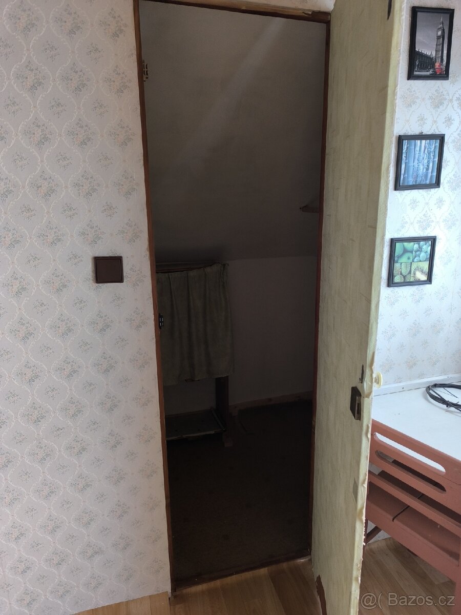 Pronájem podkrovního bytů 2+1 - 5