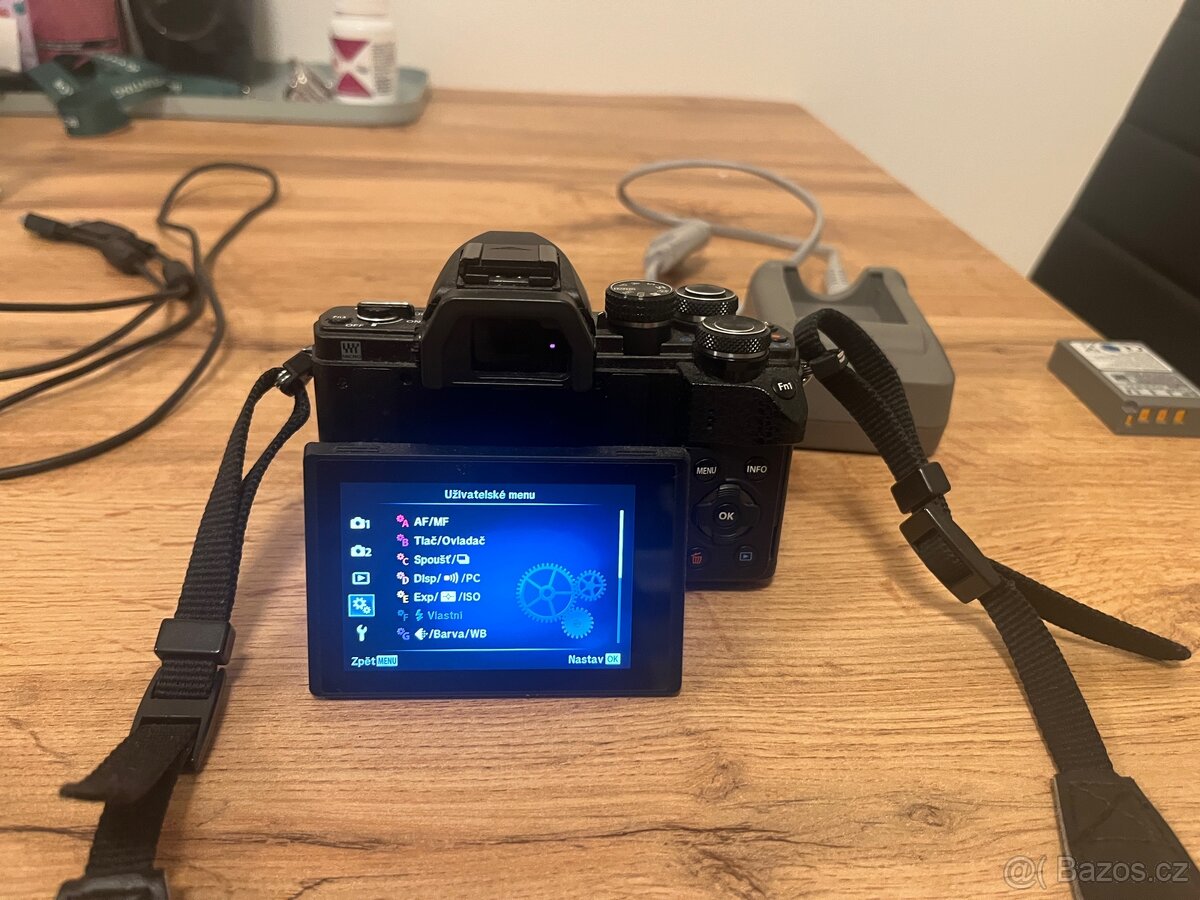 Olympus OM-D E-M10 Mark II + 14-42mm - 5