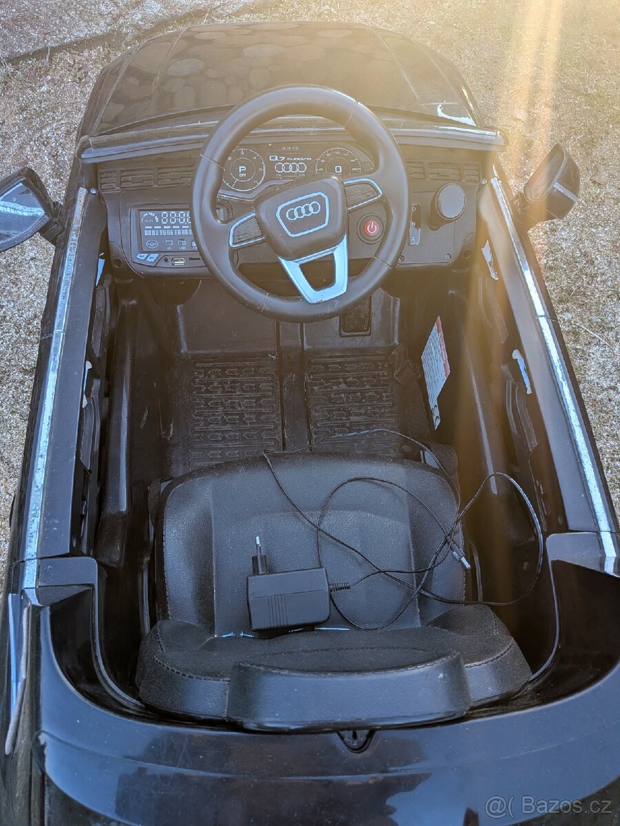 Dětské elektrické autíčko - 5