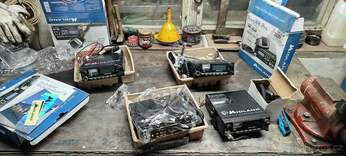 Prodám vysílačky Midland - 5
