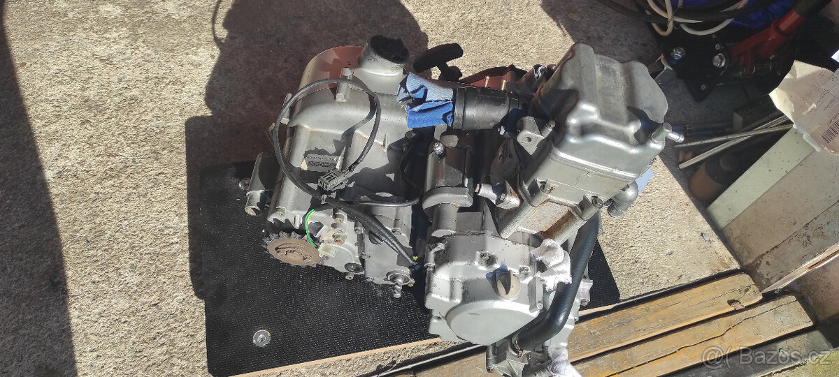 Motor Access Tomahawk 300 - 5