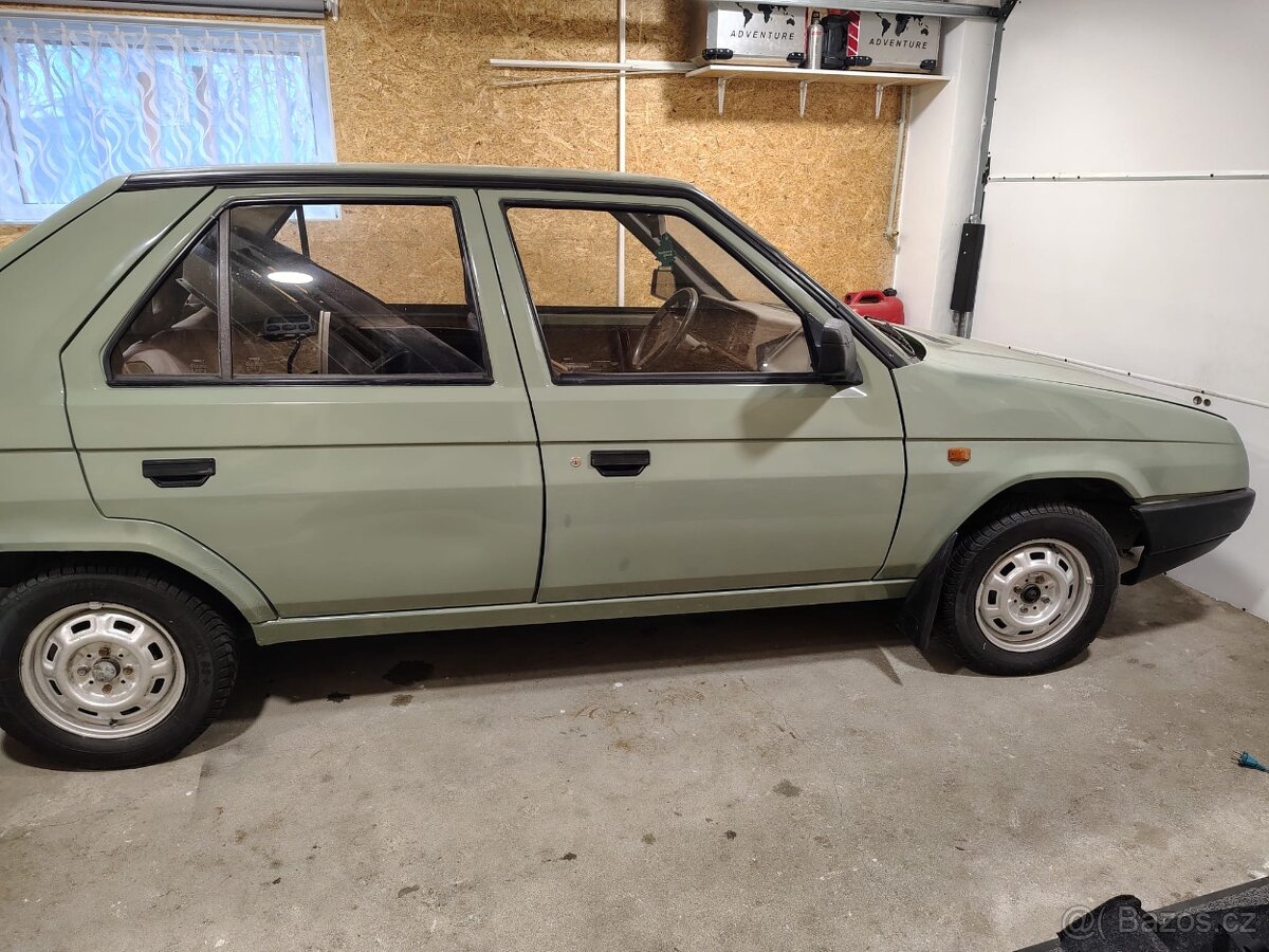 Škoda favorit 135l - 5