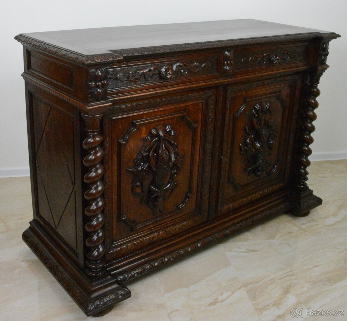 Starožitná komoda s loveckými motivy - dub masiv - 5