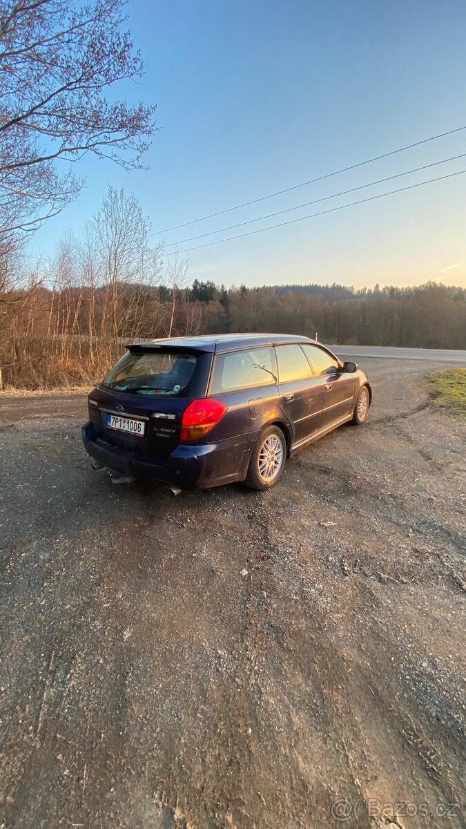 Subaru Legacy 2004 2.5 121kw - 5