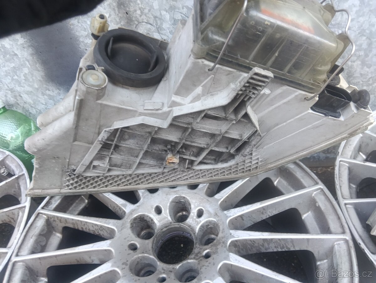 Xenony Octavia 2 - 5