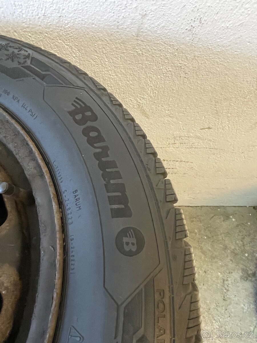 Octavia 1 zimní kola - 5