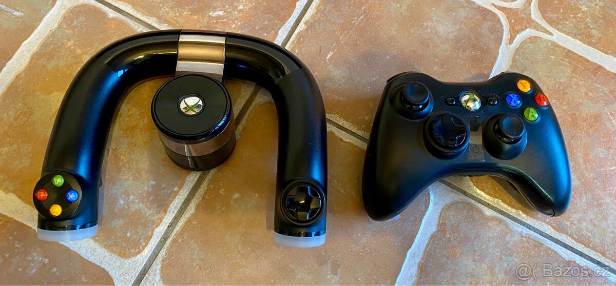 Xbox 360 S 4GB Kinect1P Bundle - 5