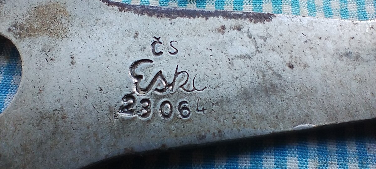 K bicyklu,staré nářadí - 5