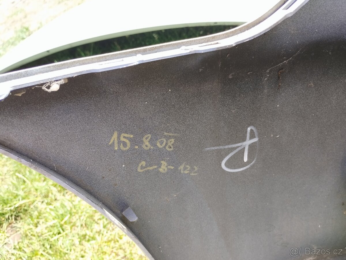 Hyundai i30 2009 zadní nárazník, pěkný stav - 5