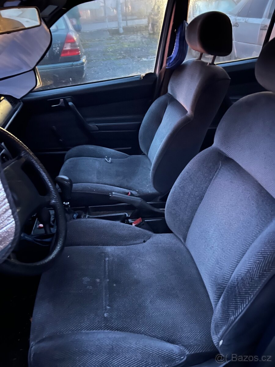 Mercedes Benz w201 190D - 5