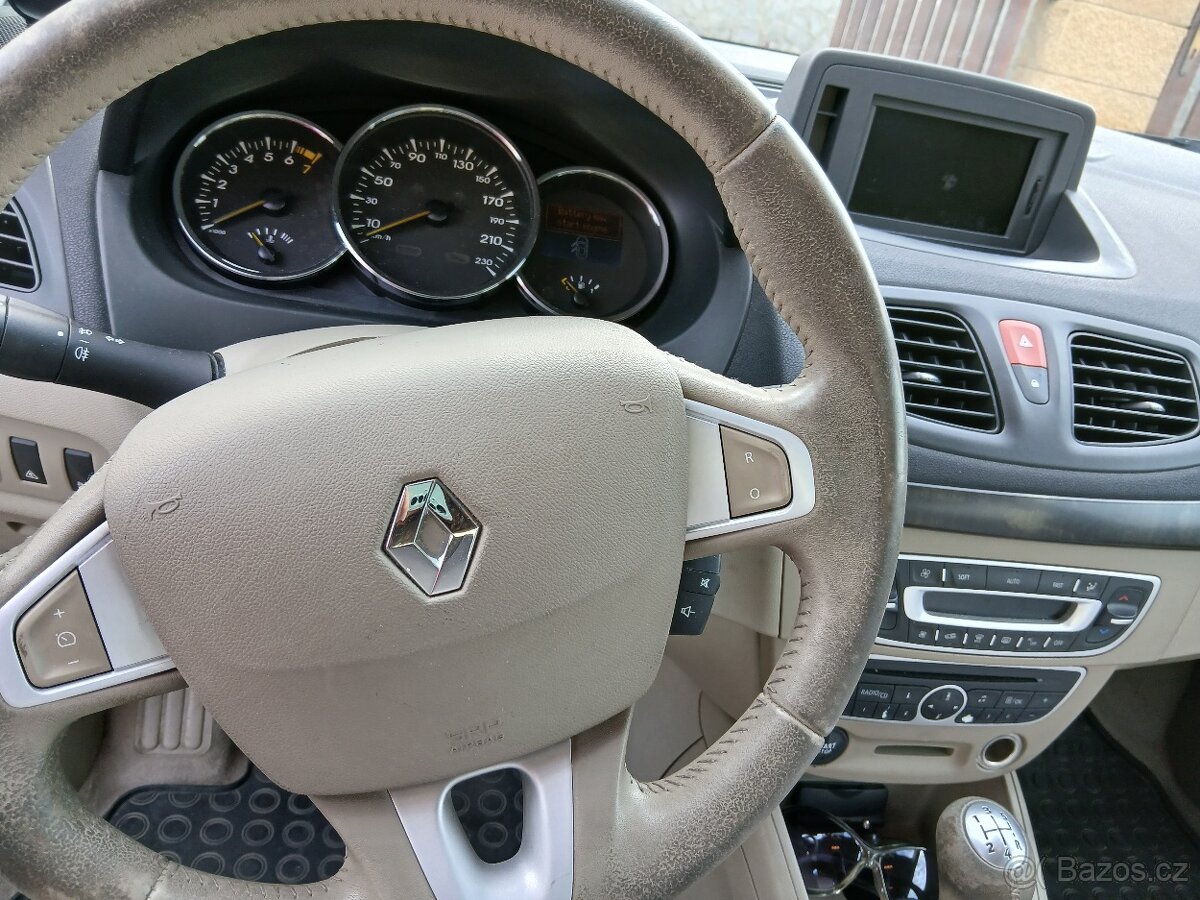 Renault Fluence - 5