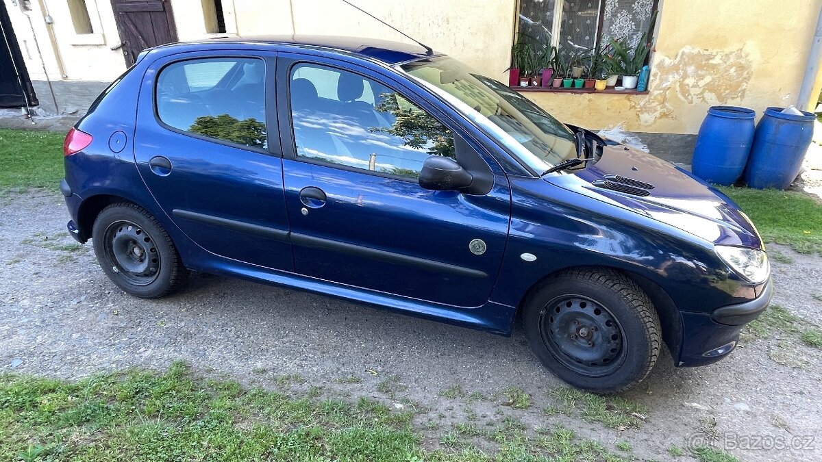 Peugeot 206 1.1 44 kW, r.v.2004 - 5