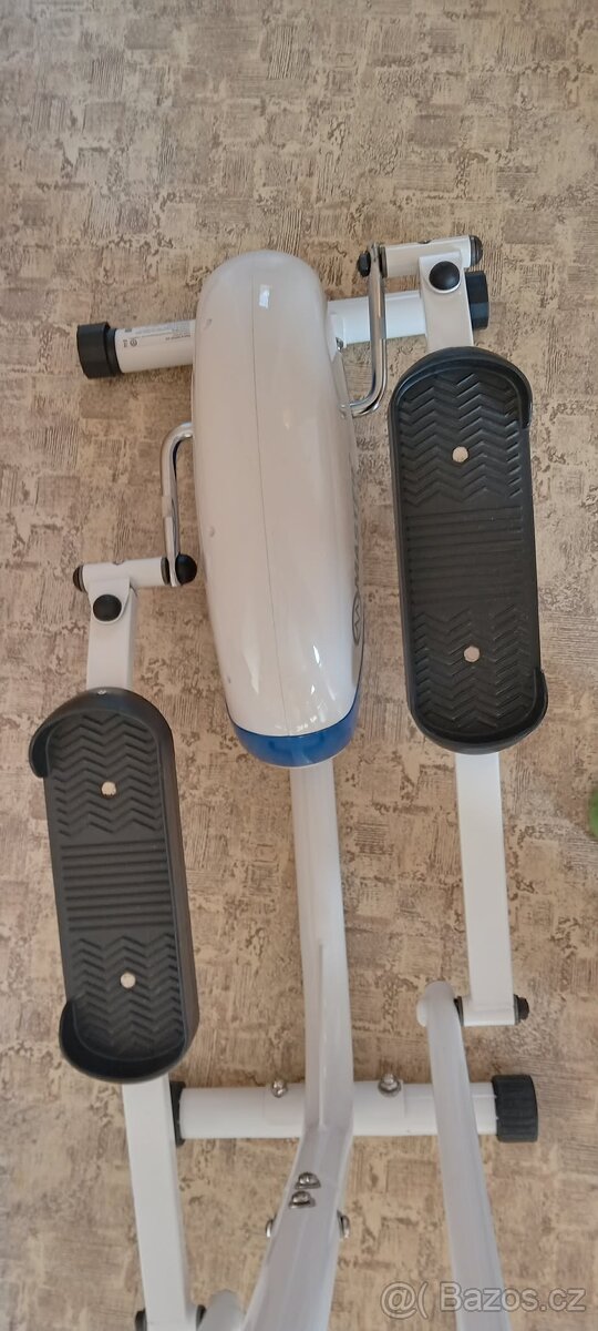 Magnetický eliptický trenažér Master R10. - 5