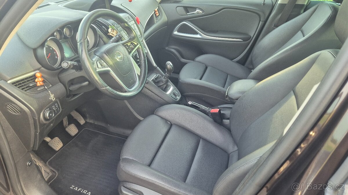 Opel zafira tourer - 5