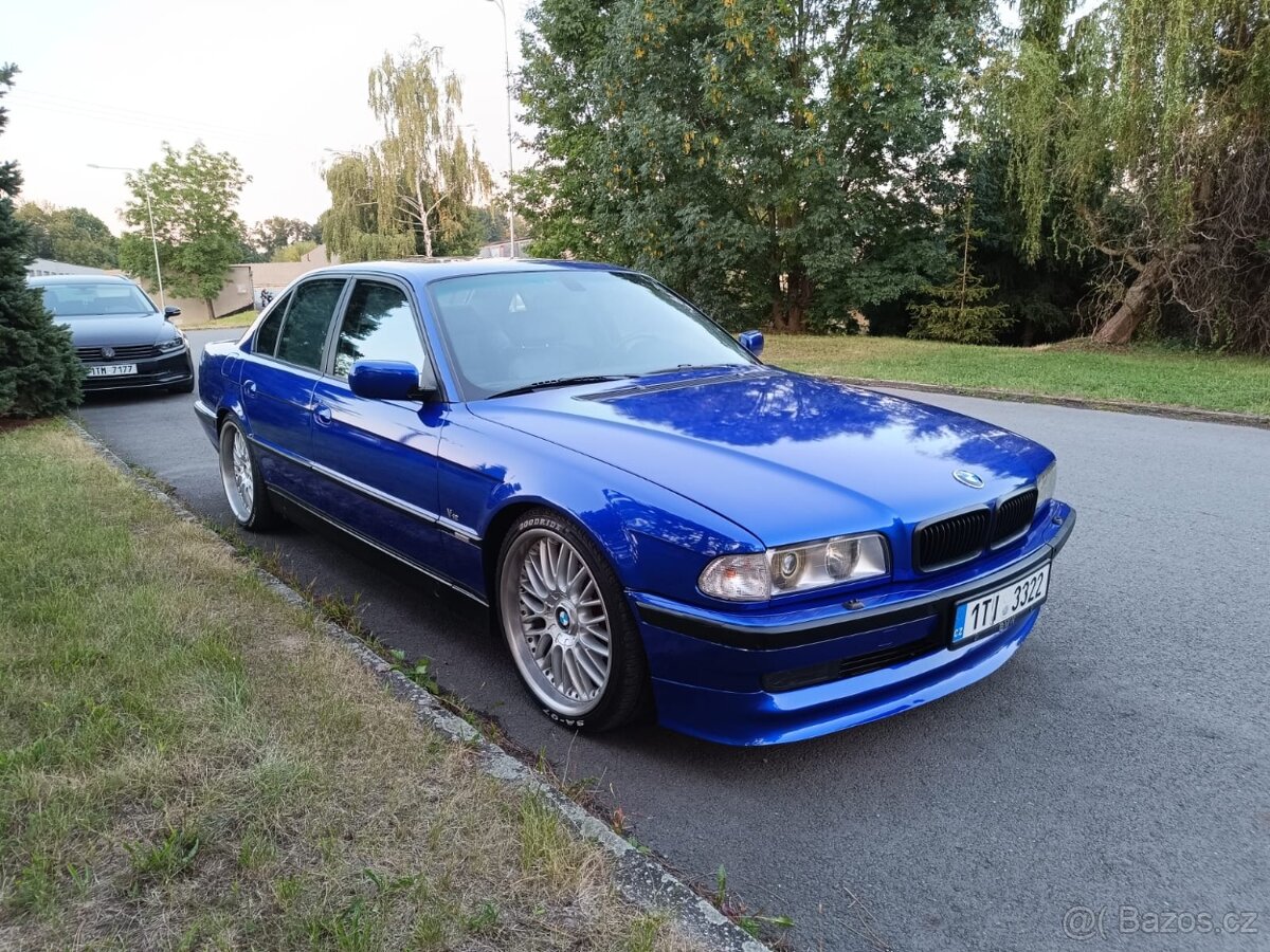 BMW e38 750 i - 5