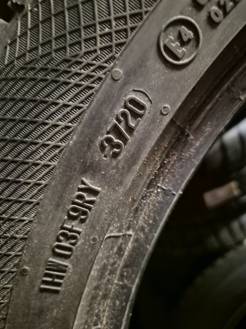 zimní pneu Continental 215/55/18 - 5