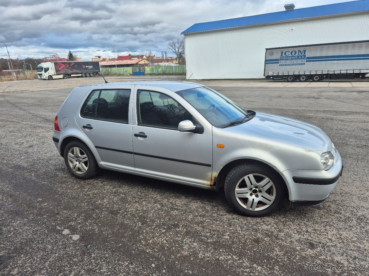 VW Golf 4, 1.4 55kW - 5