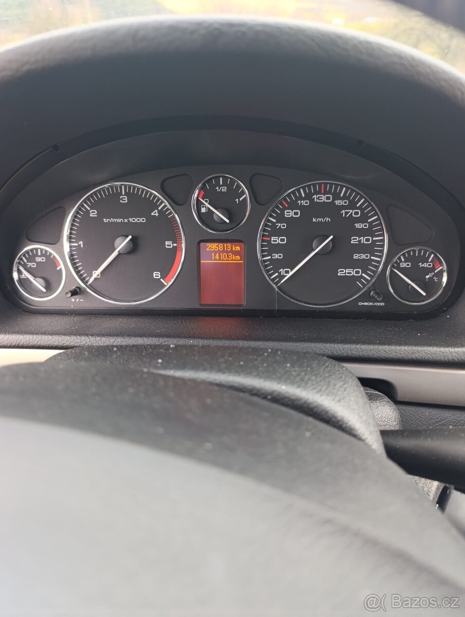 Peugeot 407 sw 2.0 HDi - 5