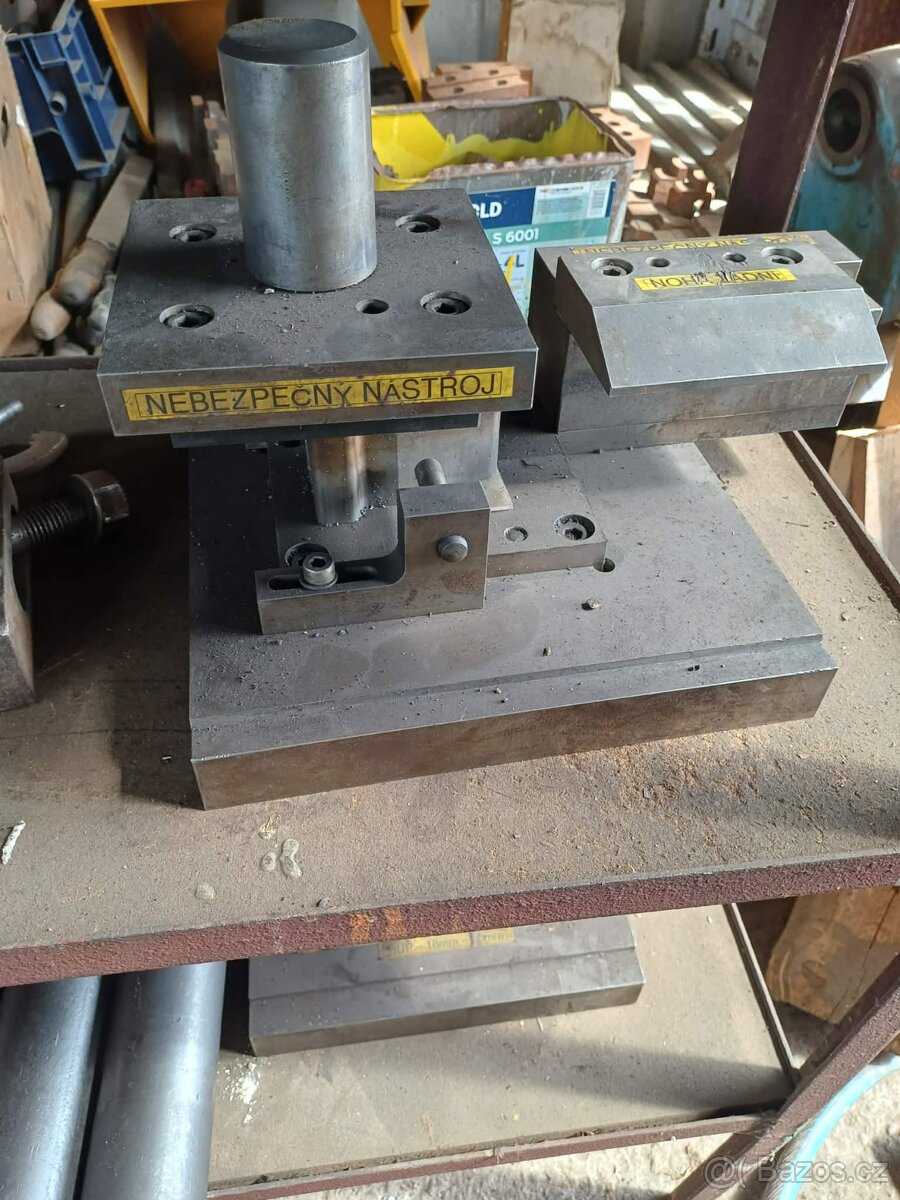 Excentrický lis LEN 63 C - 5