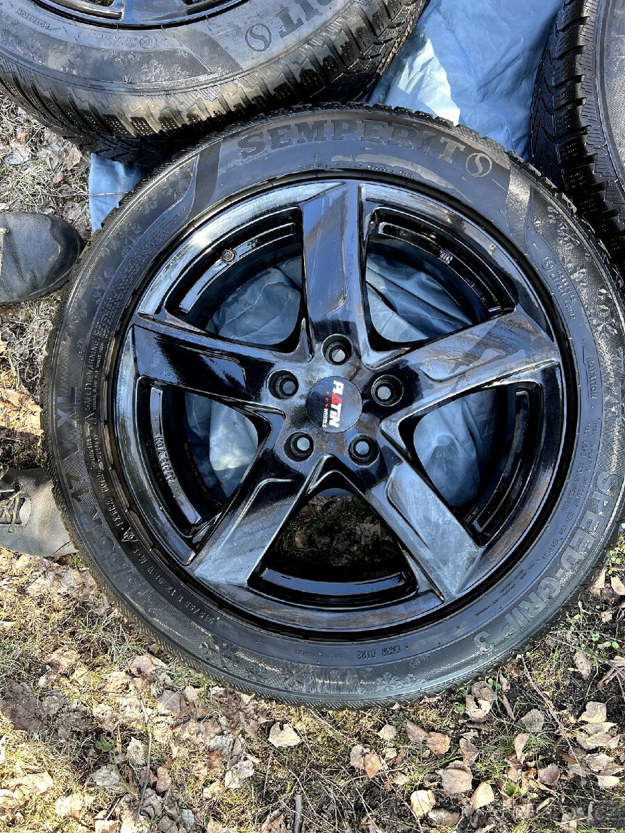 Zimni kola Hyundai Kia 5x114.3 R17 215/55 ET40 - 5