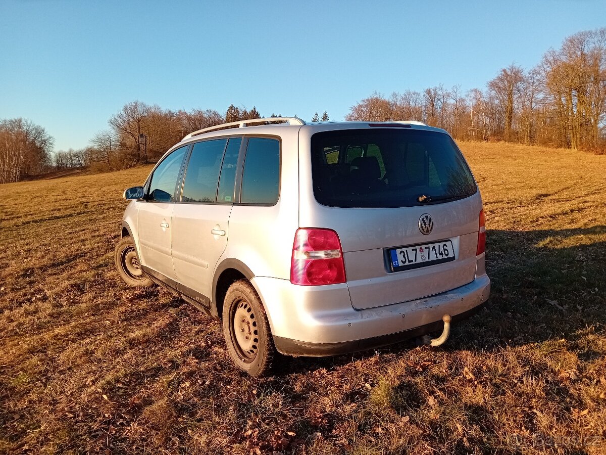 Vw touran 2.0 tdi 100kw - 5
