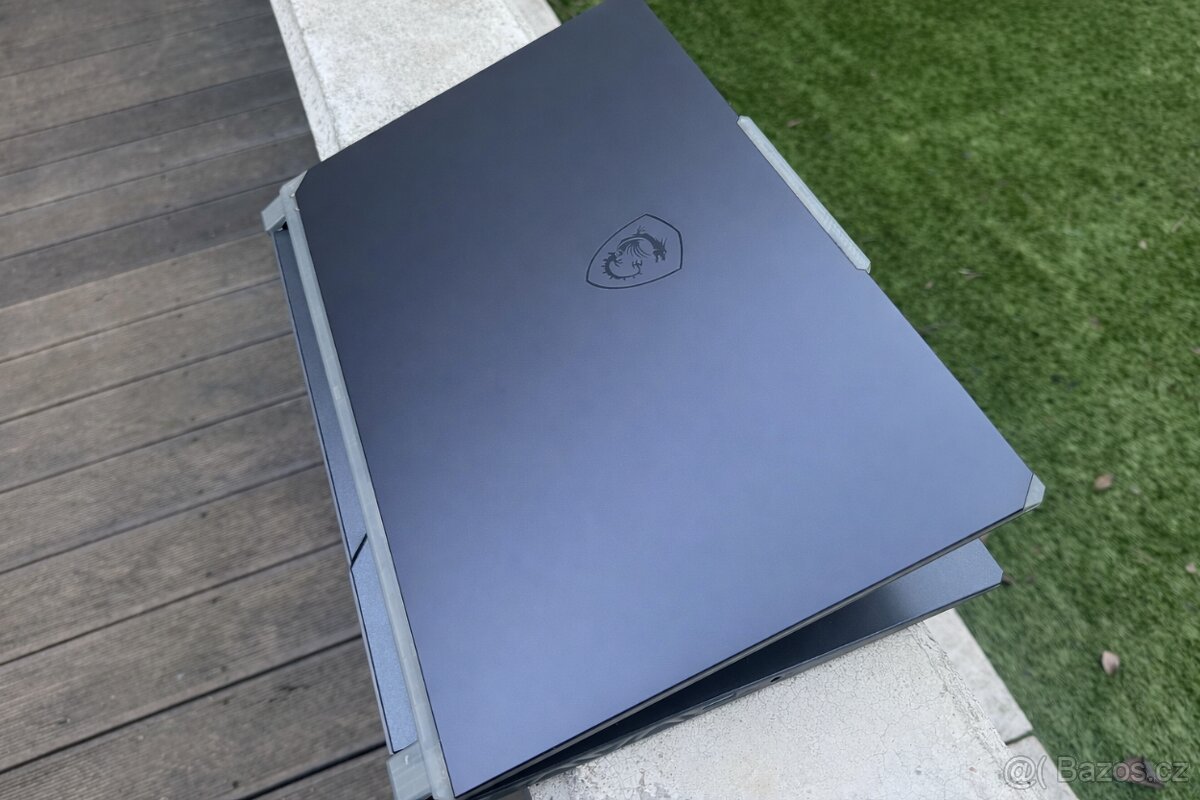 Herní notebook MSI RTX 4060 8GB - 5